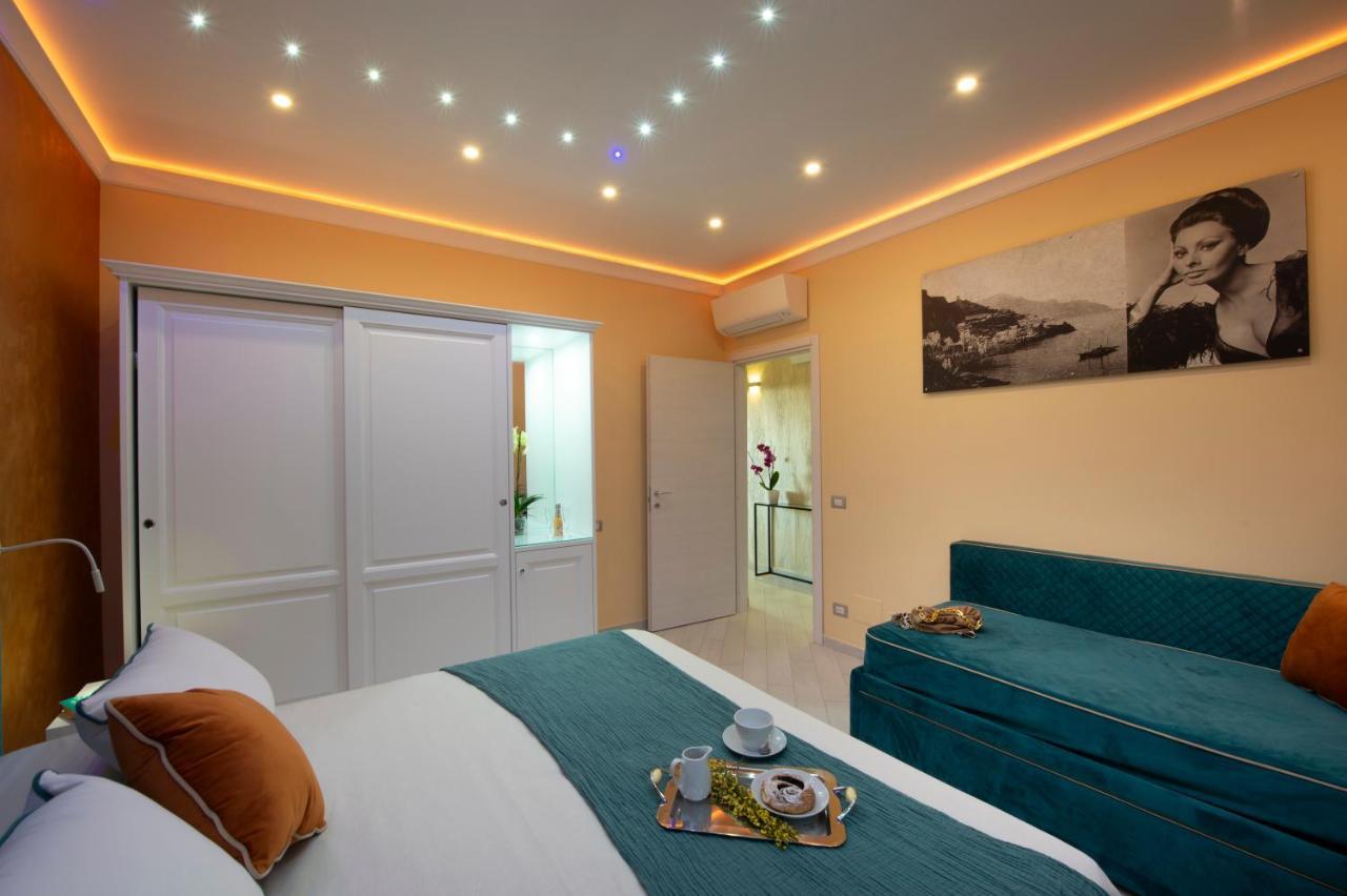 Donna Sofi Holiday House 아제롤라 외부 사진